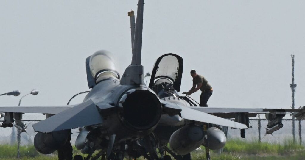 США еще не приняли решение о передаче F-16 Украине