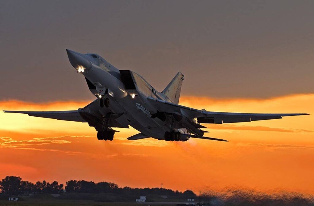 Ночью ВС России совершили массированный авиаудар по объектам ВСУ на территории Украины